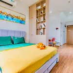Caesars Suites - Terra Royal, Central Point, Highclass & Poker Table