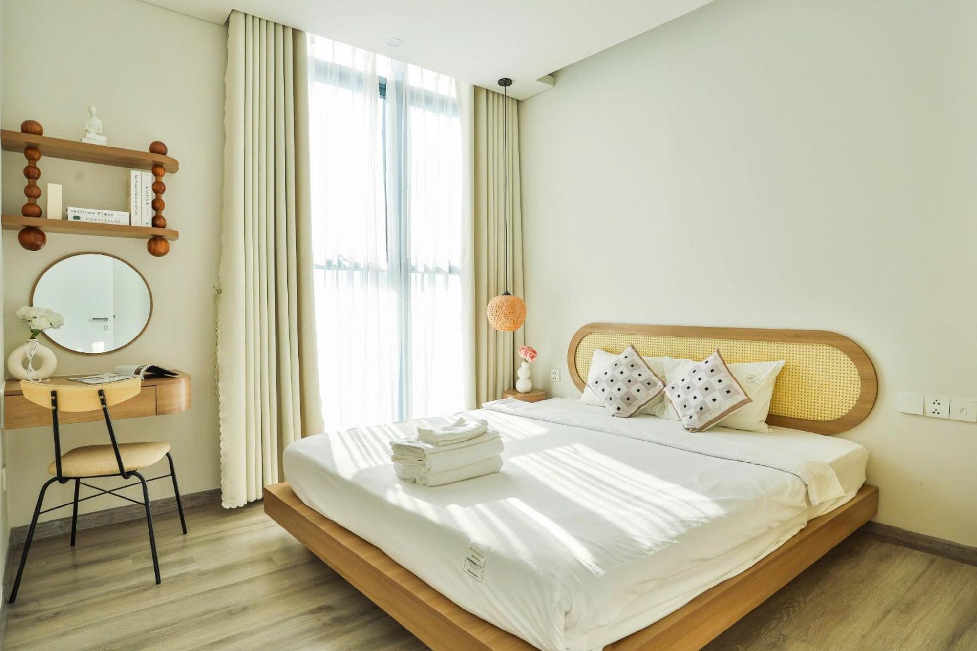 Nijo Kaya - Terra Royal Tower, Highclass, & Poker Table * TP. Hồ Chí Minh